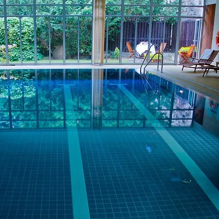 Bed & Breakfast Rezydencja Belweder Klonowa
